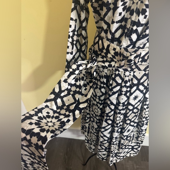 NWT Samantha Sung “Audrey” Belted Geometric Print Shirtdress Size 10 - Picture 11 of 16